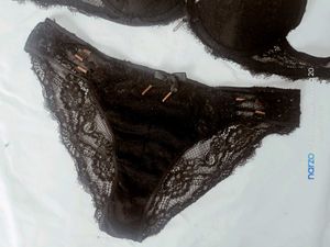 Elegant Black Lace Lingerie Set