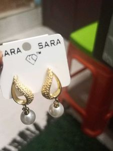 Elegant Pearl Drop Earrings
