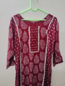 Stylish Maroon Kurta with White Print-L size
