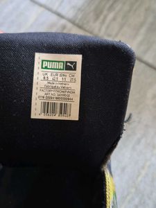 Puma Sneakers