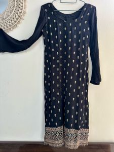 Black beautiful embroidered motif Suit Pallazo set