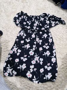 Chic Off-Shoulder Floral Midi Dress