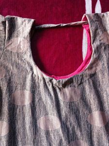 woman peach kurta