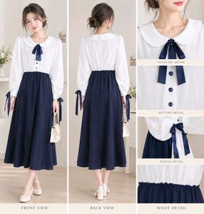 Chic Navy & White Midi Dress