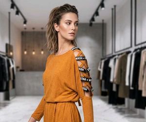 Chic Orange Cut-Out Sleeve Dress
