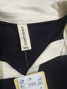 New  Smart T shirt in xl size for women