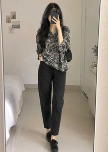 Chic Top & Black Jeans Set