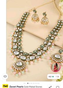 Exquisite Kundan Necklace Set with Earrings