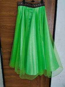 Green Lehnga 18m flyer navratr, blouse pcs