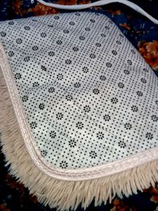 Cozy Shag Rug for a Warm &amp; Stylish Room