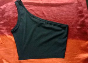 Ribbed Black One-Shoulder Crop Top