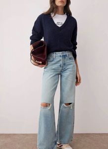 Distressed Wide Leg Jeans