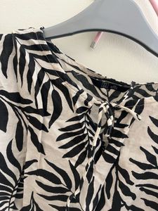 Stylish Leaf Print Puff Sleeve Top