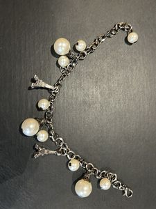 Charming Eiffel Tower & Pearl Bracelet