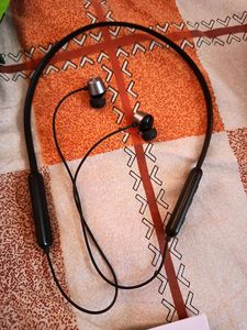 MIVI NECKBAND D25