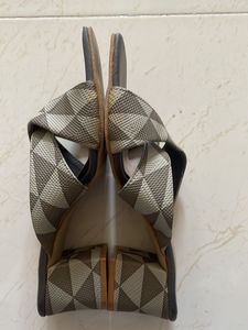 Heels footwear