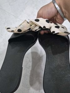 Cute Polka Dot Bow Flip Flops