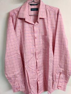 🆕 Men's Pink Plaid Button-Down Shirt