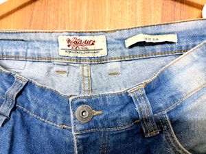 Blue Jeans - Casual Denim