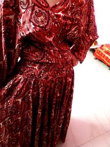 Elegant Paisley Print Ethnic Dress