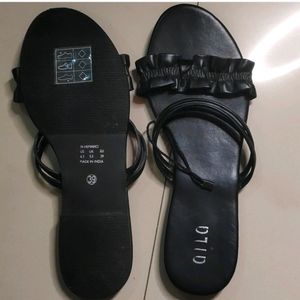 Brand New Alla Flats