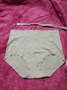 Comfortable Seamless High-Waist Shapewear