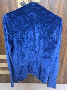 Gorgeous GUESS brand Jacket For Women. Royal Blue