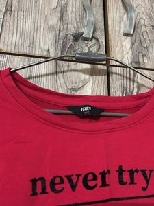 Red Graphic Print Cropped T-Shirt