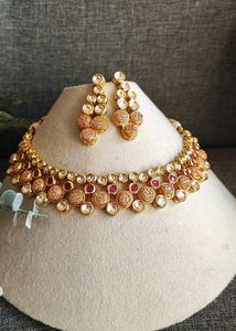 Stunning Kundan Necklace & Earring Set