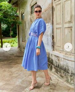 Elegant Blue Pleated Midi Dress