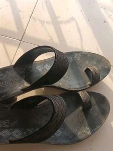 Flite Black Flip Flop Sandals