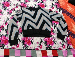 Stylish Chevron Knit Sweater