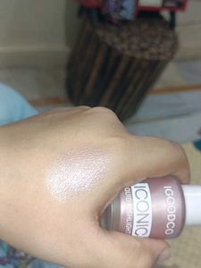 Iconic Liquid Highlighter