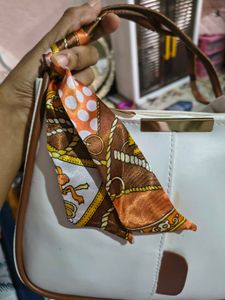 Chic White &amp; Brown Shoulder Bag