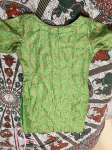 Parrot Green Boat Neck Kurta