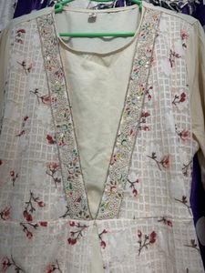 Elegant Floral Ethnic Gown