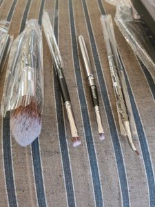 13 New Makeup brushes