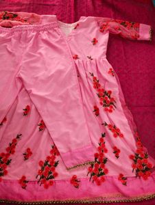 free gifts inside 🎁🎁🎁Beautiful Pink Embroidered