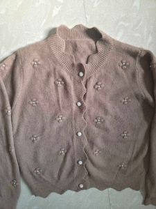 Cute Pearl Embellished Cardigan (free size)