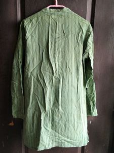 Aakriti Kurta