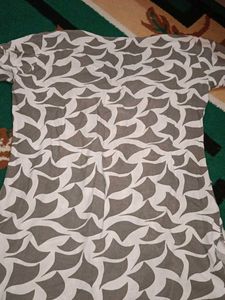 Stylish Grey &amp; White Patterned Kurta