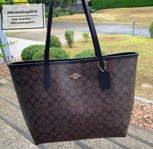 Coach Signature Tote Bag