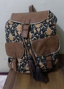 Brand New Avaasa Printed Bagpack