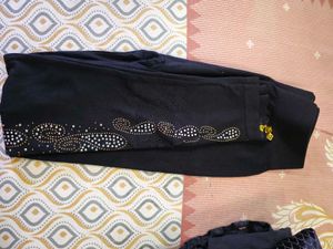 beautiful black beads with golden zip leggings
