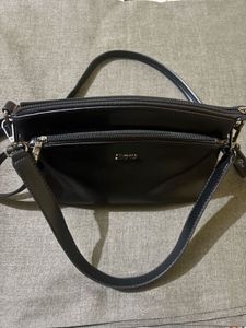 Chic Black Crossbody Bag