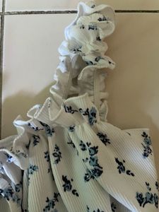 Floral Ruffle Crop Top