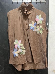 Embroidered Floral Sleeveless Top