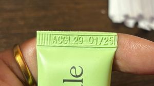 Foxtale Acne Spot Corrector Gel