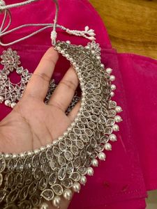 Exquisite bridal Kundan Necklace Set with Earrings