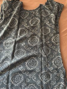 Stylish Grey Bandhani Print Kurta